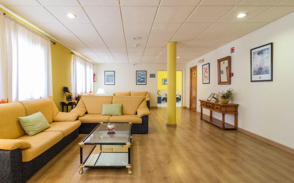 Hotel Los Templarios เฮเรส เด ลอส คาบาลเญรอส ภายนอก รูปภาพ