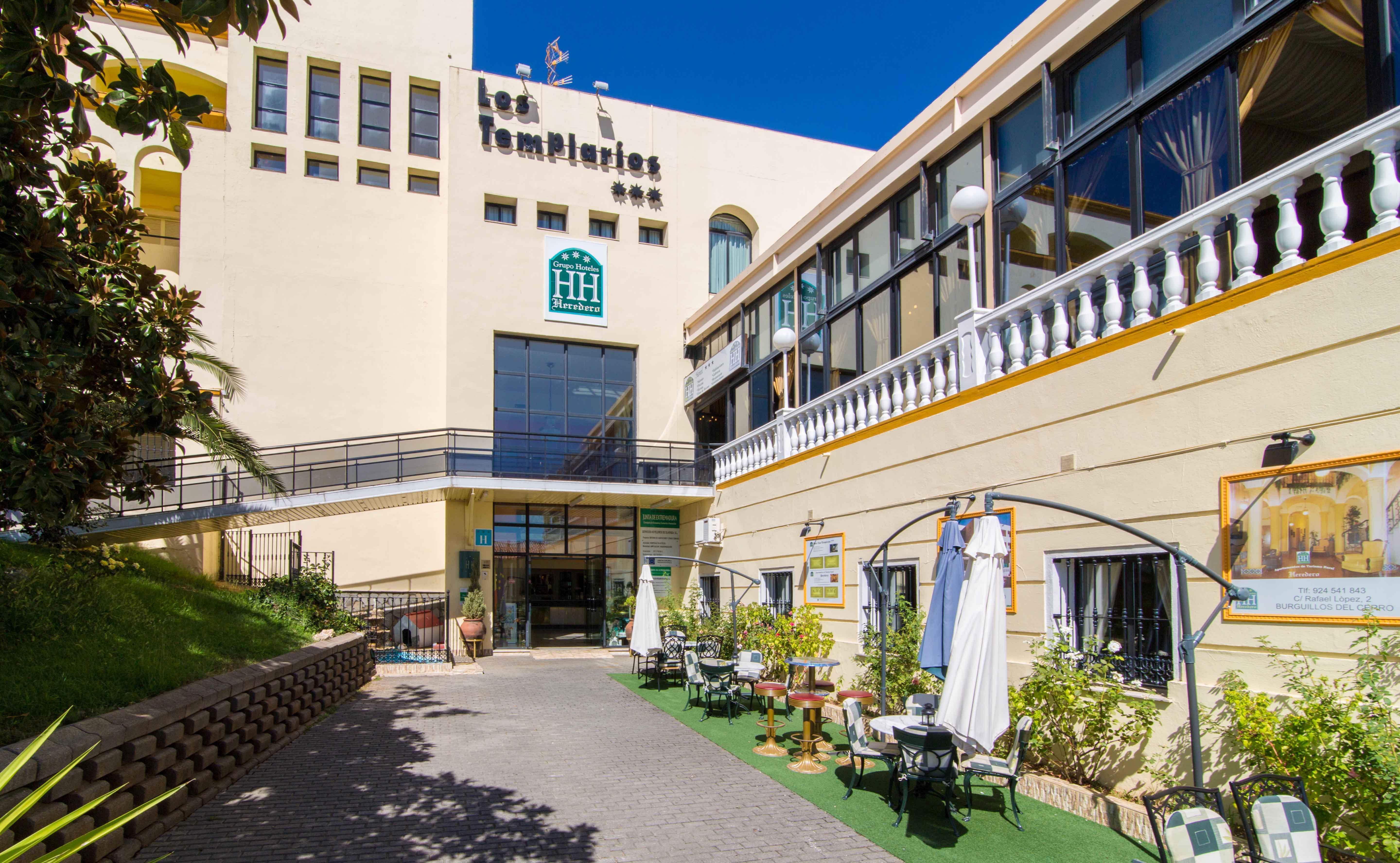 Hotel Los Templarios เฮเรส เด ลอส คาบาลเญรอส ภายนอก รูปภาพ