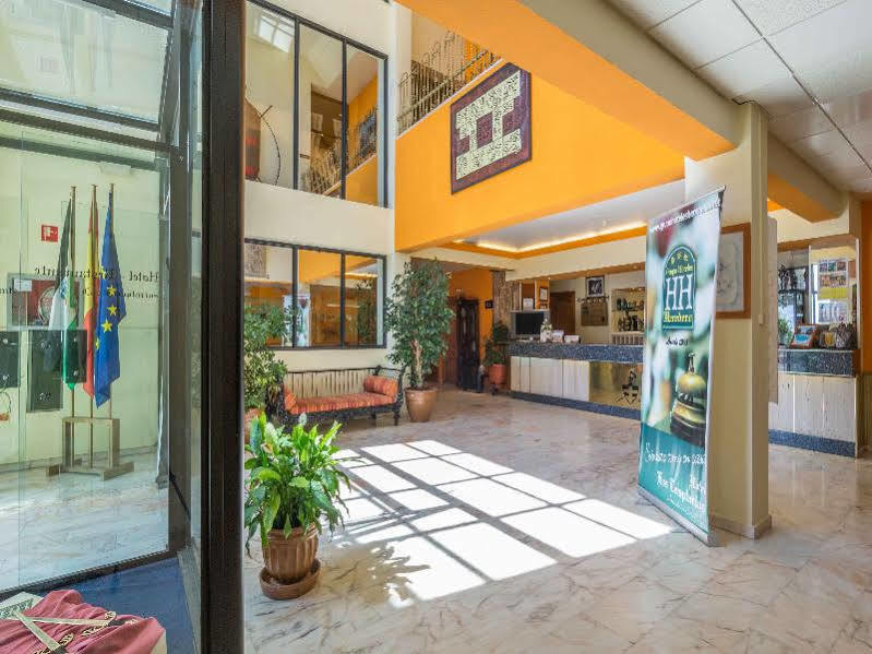 Hotel Los Templarios เฮเรส เด ลอส คาบาลเญรอส ภายนอก รูปภาพ